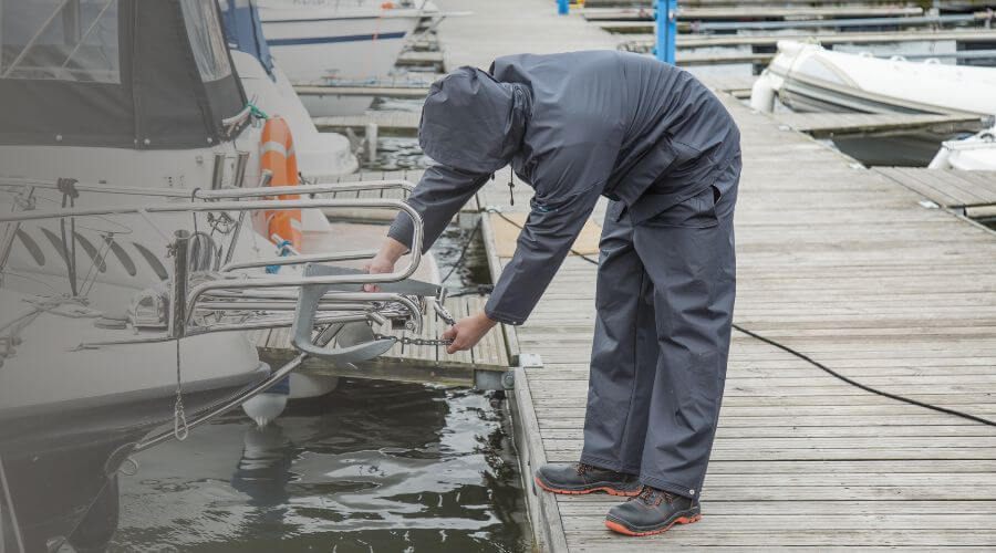 Why choose Hero Water Restoration for water damage restoration in Salem, UT